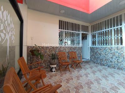 Casa de 5 alcobas en venta en El Peñon, Girardot, 297 m² · foto 11 de 20