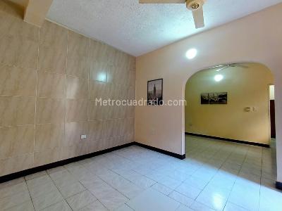 Casa de 5 alcobas en venta en El Peñon, Girardot, 297 m² · foto 16 de 20