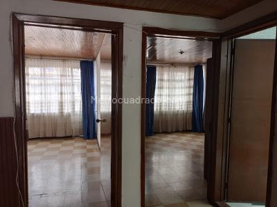 Casa de 5 alcobas en venta en Antonio Nariño, Bogotá, 280 m² · foto 4 de 20