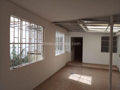 Casa de 5 alcobas en venta en Antonio Nariño, Bogotá, 280 m² · foto 6 de 20
