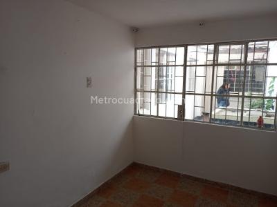 Casa de 5 alcobas en venta en Antonio Nariño, Bogotá, 280 m² · foto 8 de 20