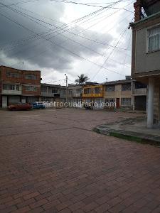 Casa de 5 alcobas en venta en Antonio Nariño, Bogotá, 280 m² · foto 10 de 20