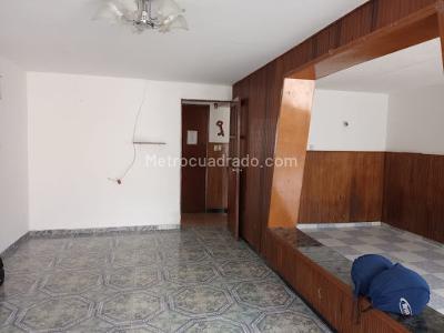 Casa de 5 alcobas en venta en Antonio Nariño, Bogotá, 280 m² · foto 17 de 20