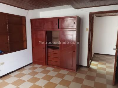 Casa de 5 alcobas en venta en Antonio Nariño, Bogotá, 280 m² · foto 18 de 20