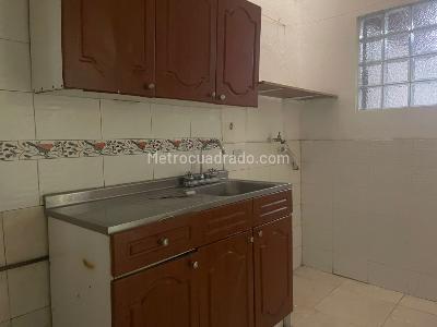 Casa de 5 alcobas en venta en Alcala, Bogotá, 400 m² · foto 13 de 20