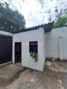 Casa de 5 alcobas en venta en Centenario, Girardot, 402 m² · foto 11 de 14