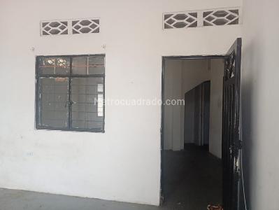 Casa de 5 alcobas en venta en Centenario, Girardot, 402 m² · foto 12 de 14
