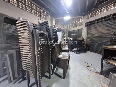 Casa de 5 alcobas en venta en Centenario, Girardot, 402 m² · foto 9 de 14