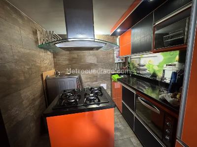 Apartamento en venta en Urb, Bogotá · foto 2 de 8