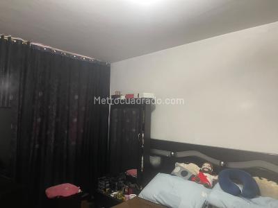 Casa de 5 alcobas en venta en Libertador, Bogotá, 200 m² · foto 13 de 20