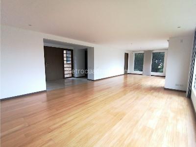 Casa de 4 alcobas en venta en Santa Ana De Chia Ii, Chía, 332 m² · foto 3 de 20