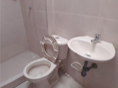 Casa de 4 alcobas en venta en San Antonio, Girardot, 184 m² · foto 8 de 15