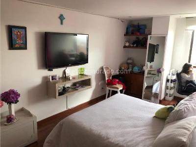 Apartamento en venta en Los Rosales, Bogotá · foto 6 de 20