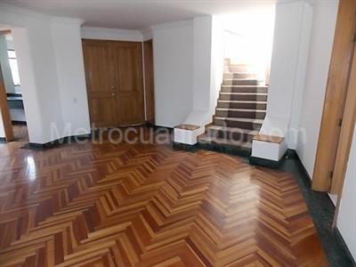 Apartamento de 3 alcobas en venta en Chico, Bogotá, 287 m² · foto 16 de 17