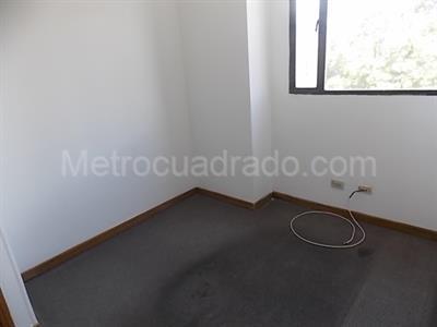 Apartamento de 3 alcobas en venta en Chico, Bogotá, 287 m² · foto 6 de 17