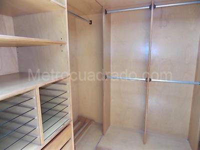 Apartamento de 3 alcobas en venta en Chico, Bogotá, 287 m² · foto 11 de 17