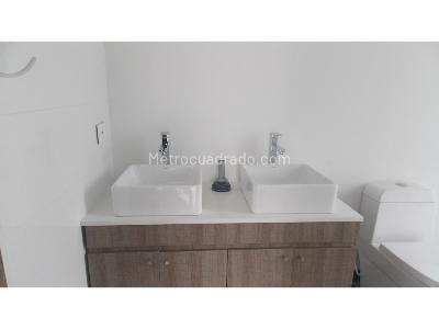 Apartamento en venta en Santa Barbara, Bogotá · foto 4 de 12