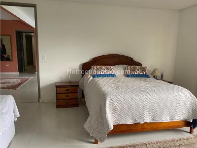 Casa de 3 alcobas en venta en Caimo, Armenia, 260 m² · foto 3 de 10