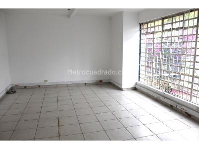 Casa de 5 alcobas en venta en Soledad, Bogotá, 321 m² · foto 2 de 20