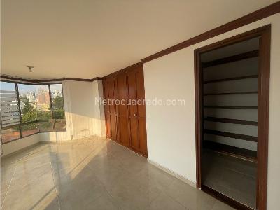 Apartamento de 3 alcobas en venta en Palermo, Manizales, 134 m² · foto 4 de 16