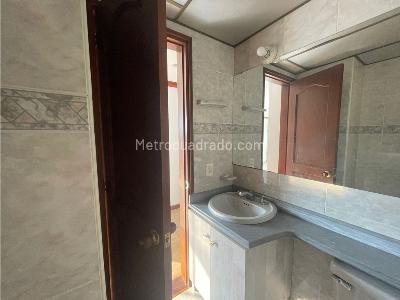 Apartamento de 3 alcobas en venta en Palermo, Manizales, 134 m² · foto 6 de 16