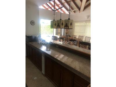 Casa de 3 alcobas en venta en Condominio Colina, Girardot, 247 m² · foto 10 de 20