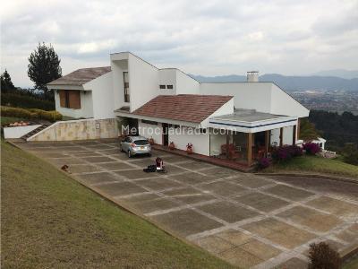 Casa en venta en Altos De Yerbabuena, Chía · foto 15 de 16