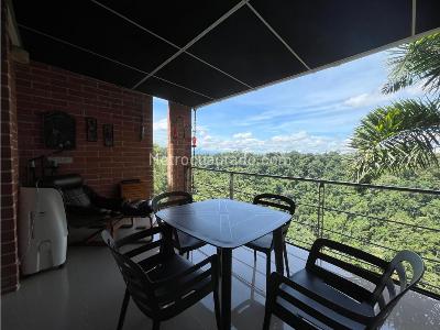 Apartamento en venta en Cerritos, Pereira · foto 2 de 16