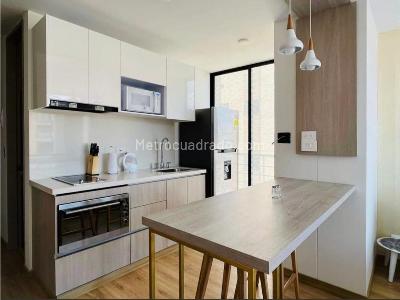 Apartaestudio en venta en Chico Norte Iii, Bogotá, 27 m² · foto 12 de 13
