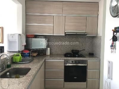 Apartamento de 3 alcobas en venta en Girardot, Girardot, 111 m² · foto 13 de 20