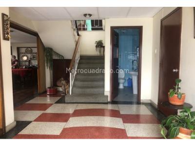 Casa de 5 alcobas en venta en Belalcazar, Bogotá, 324 m² · foto 10 de 20