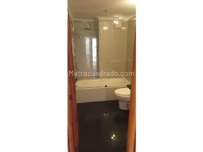 Apartamento en venta en Santa Barbara, Bogotá · foto 5 de 13