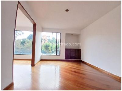 Apartamento de 2 alcobas en venta en Bella Suiza, Bogotá, 175 m² · foto 2 de 17