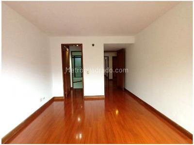 Apartamento de 2 alcobas en venta en Bella Suiza, Bogotá, 175 m² · foto 12 de 17