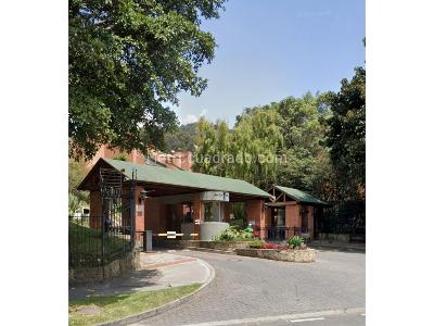 Apartamento de 4 alcobas en venta en Montearroyo, Bogotá, 283 m² · foto 3 de 4