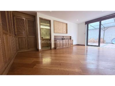 Apartamento en venta en La Carolina, Bogotá · foto 4 de 20