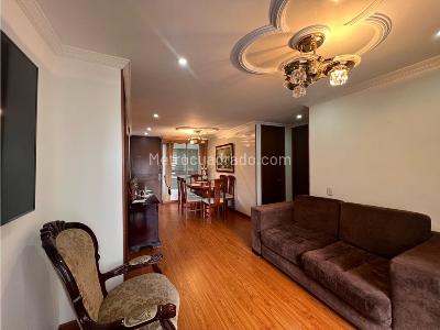 Apartamento en venta en Quinta Paredes, Bogotá · foto 3 de 13