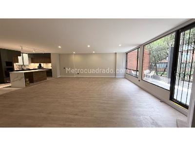 Apartamento de 3 alcobas en venta en Santa Barbara, Bogotá, 207 m² · foto 2 de 19
