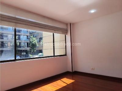 Apartamento en venta en Santa Barbara Central, Bogotá · foto 2 de 8