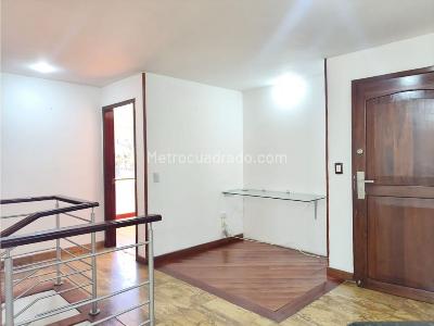 Apartamento en venta en Santa Barbara Central, Bogotá · foto 4 de 8