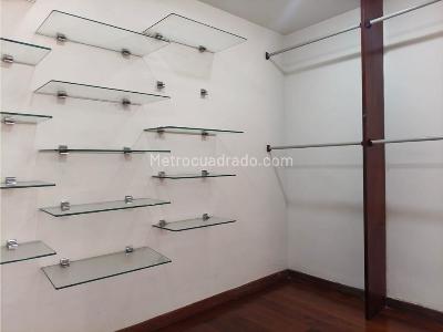 Apartamento en venta en Santa Barbara Central, Bogotá · foto 6 de 8