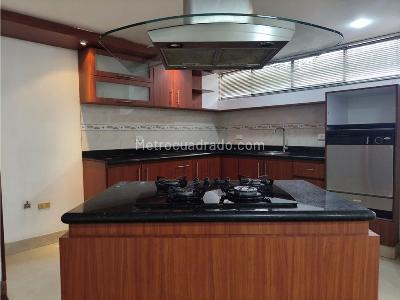 Apartamento en venta en Santa Barbara Central, Bogotá · foto 8 de 8