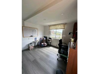 Apartamento de 3 alcobas en venta en Casa Blanca, Bogotá, 147 m² · foto 14 de 20