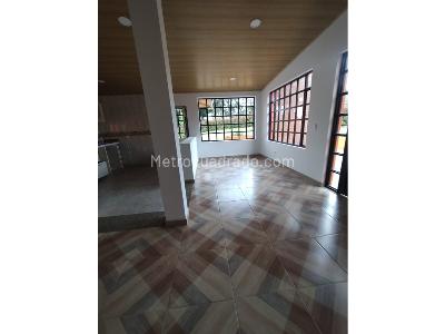 Casa en arriendo en El Hato, La Calera · foto 3 de 20