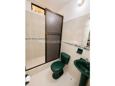 Casa de 3 alcobas en venta en La Esperanza, Girardot, 230 m² · foto 5 de 15
