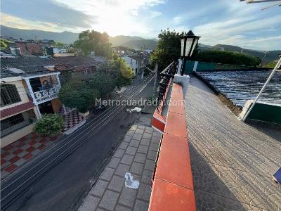 Casa de 3 alcobas en venta en La Esperanza, Girardot, 230 m² · foto 13 de 15