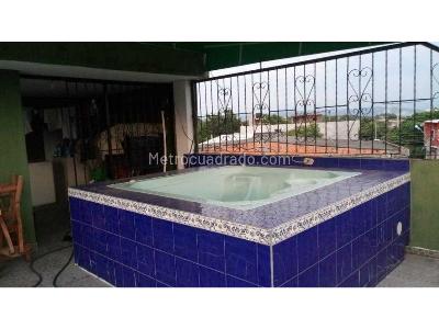 Casa de 3 alcobas en venta en La Esperanza, Girardot, 230 m² · foto 14 de 15