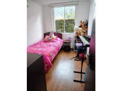 Apartamento de 3 alcobas en venta en Variante Cajica Zipaquira, Cajicá, 80 m² · foto 6 de 17