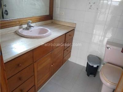 Apartamento en venta en Santa Barbara Central, Bogotá · foto 15 de 19