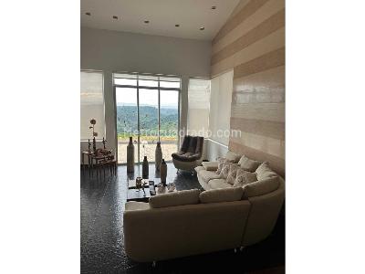 Casa de 3 alcobas en arriendo en Cerritos, Pereira, 401 m² · foto 4 de 20